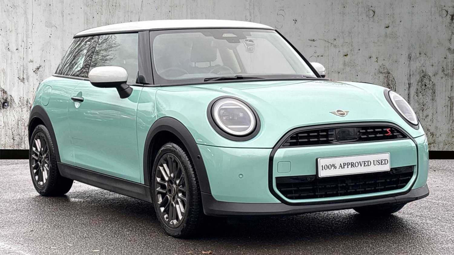 Main listing image - MINI Hatchback