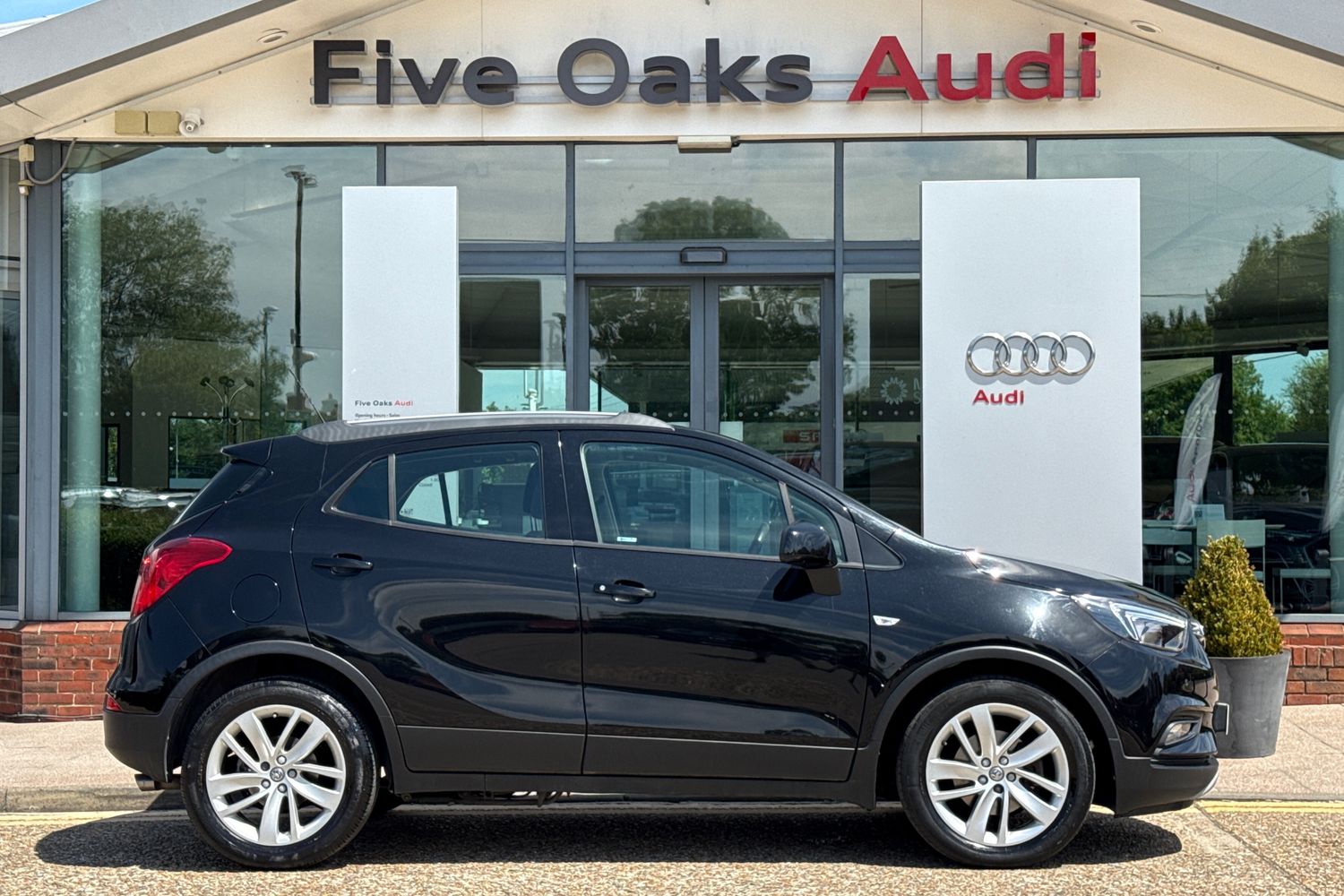 Main listing image - Vauxhall Mokka X