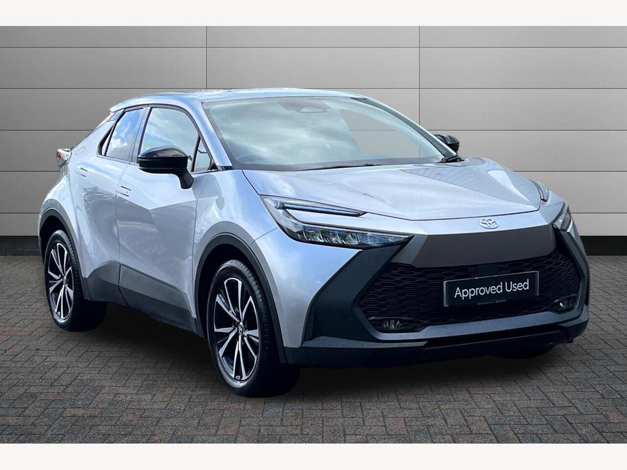 Main listing image - Toyota C-HR