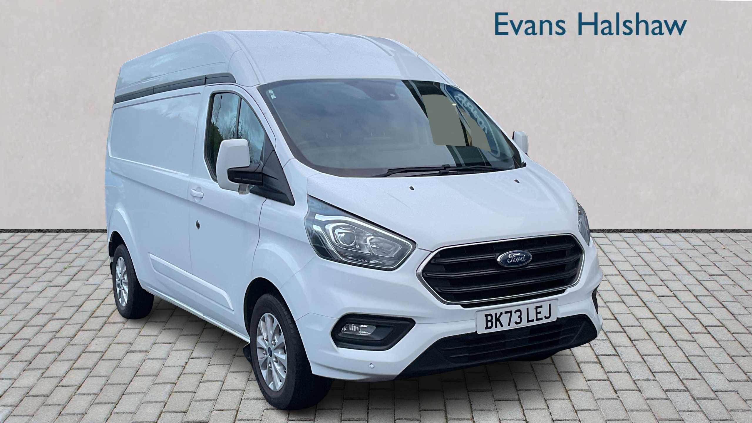 Main listing image - Ford Transit Custom