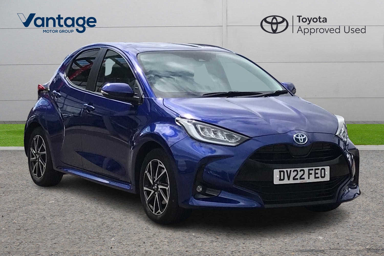 Main listing image - Toyota Yaris