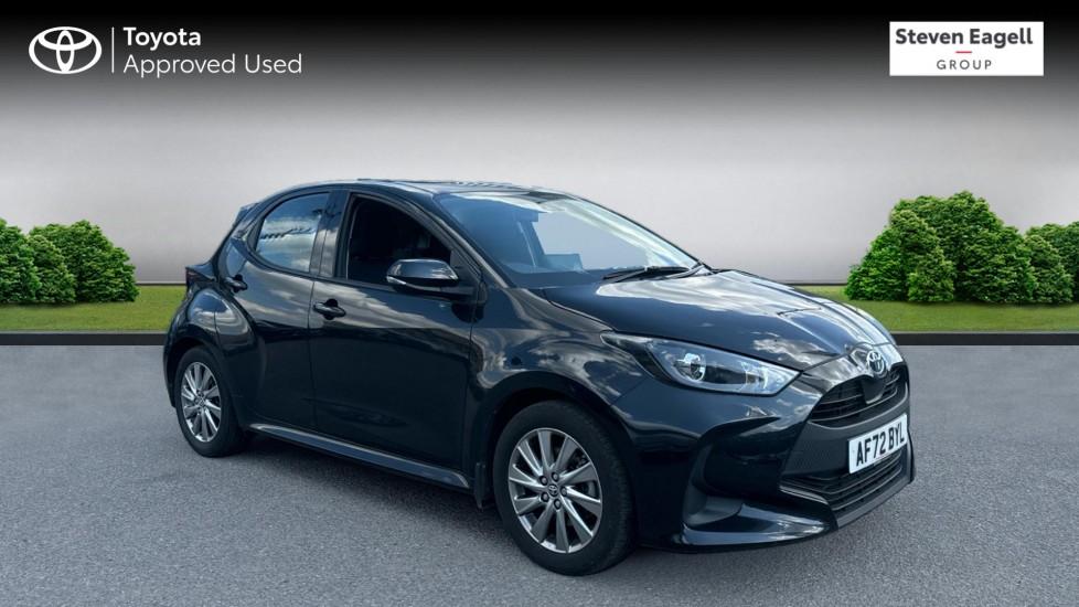 Main listing image - Toyota Yaris