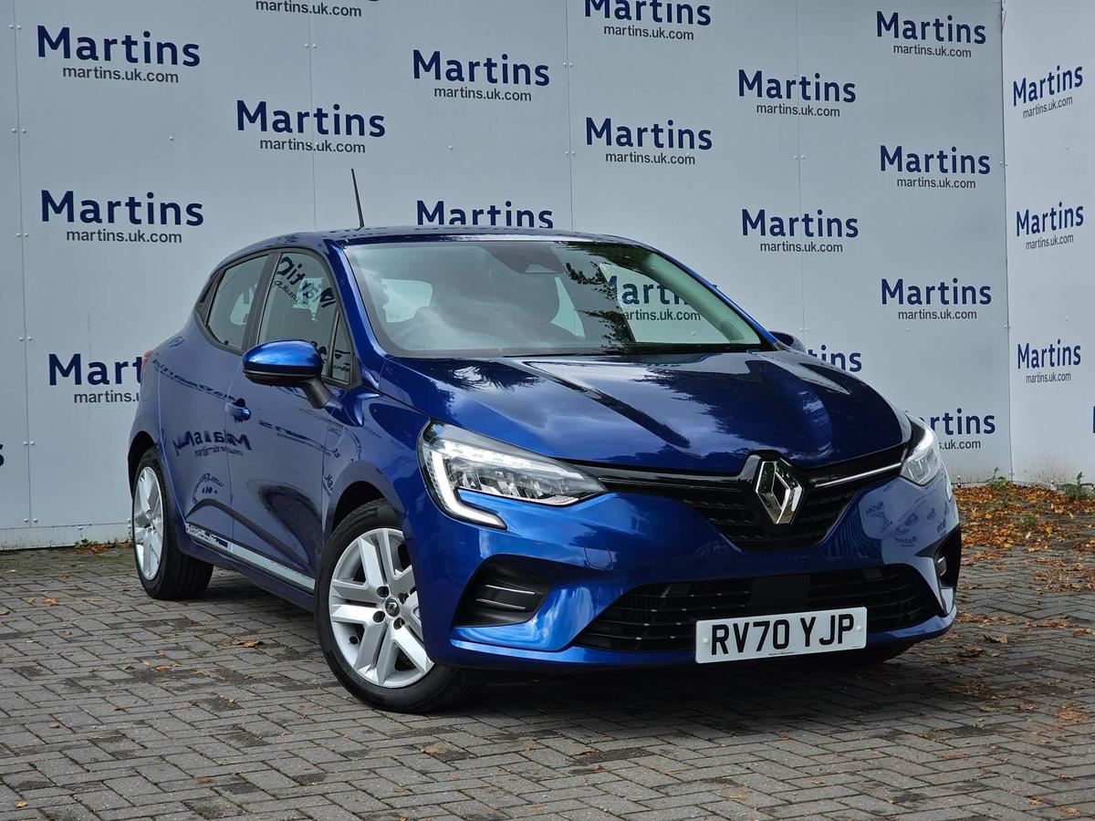 Main listing image - Renault Clio