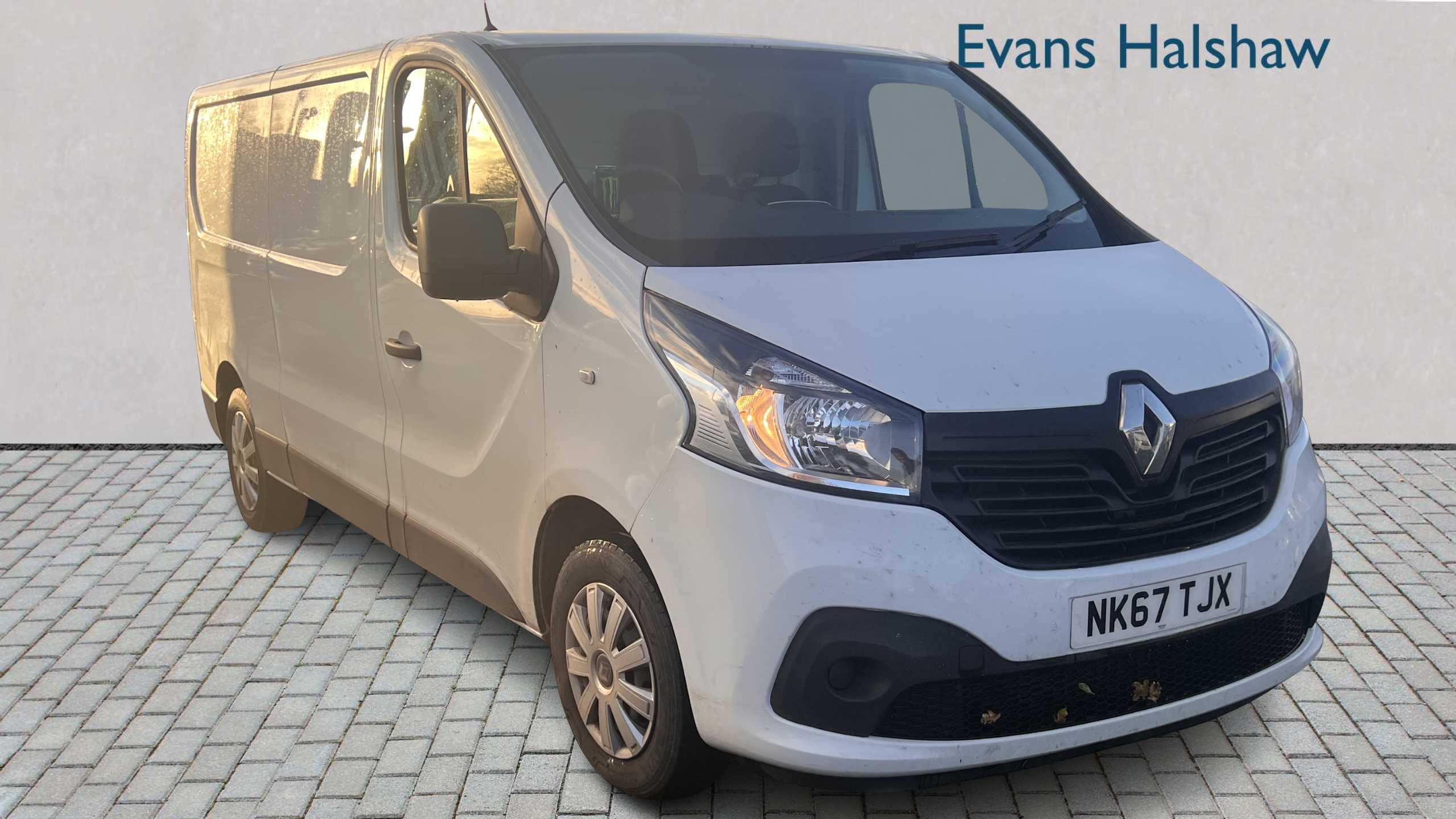 Main listing image - Renault Trafic
