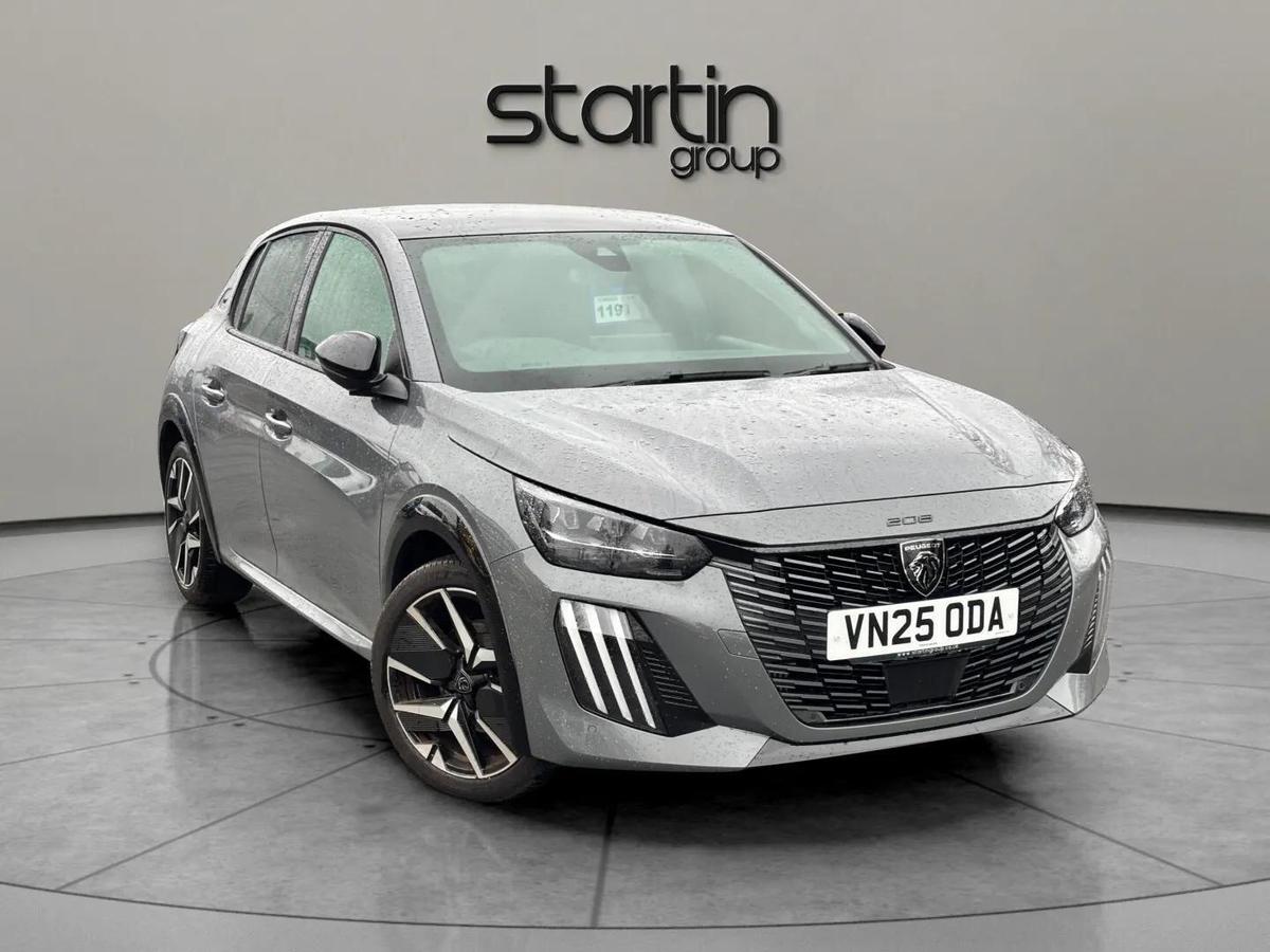 Main listing image - Peugeot 208