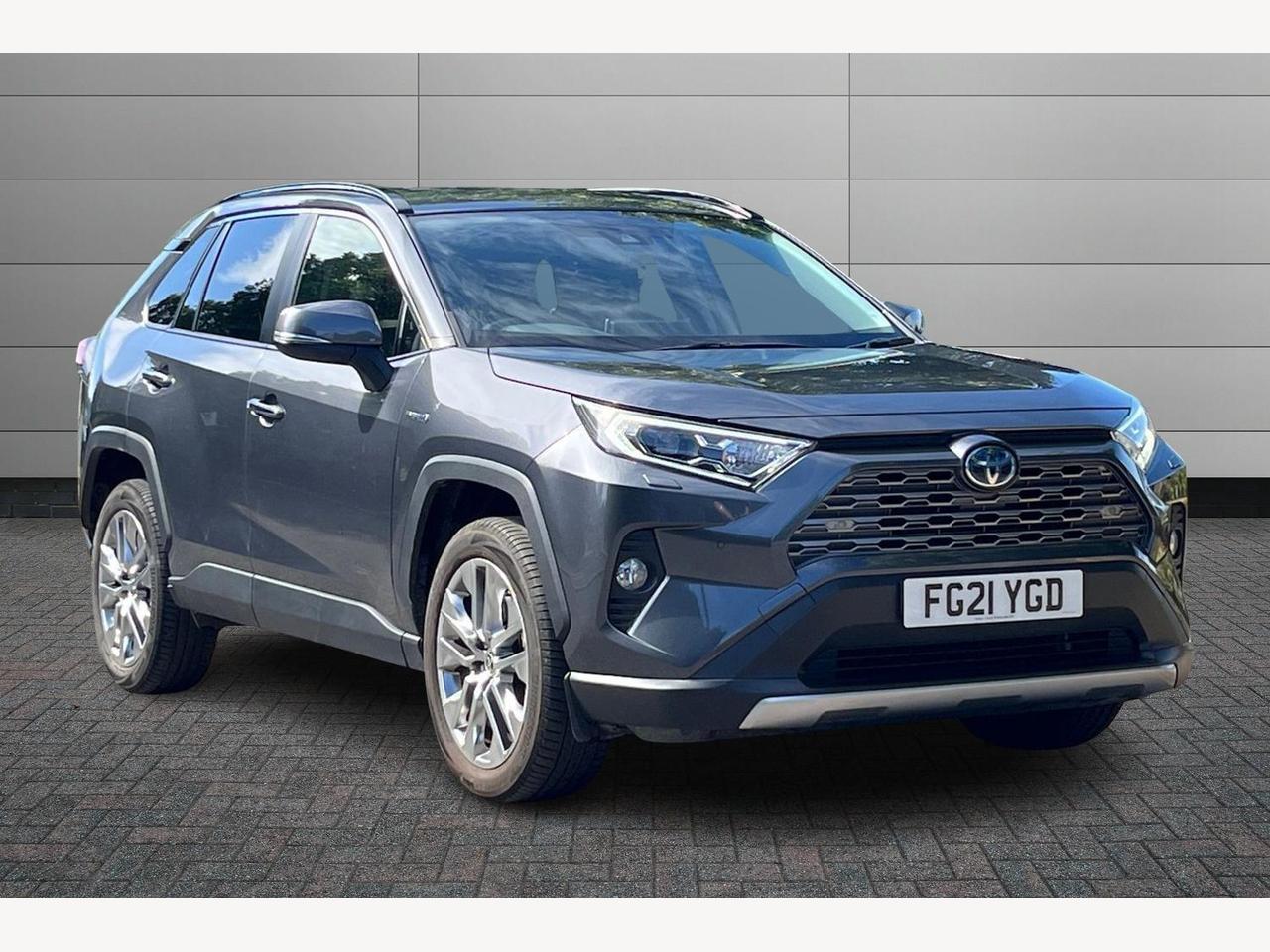 Main listing image - Toyota RAV4