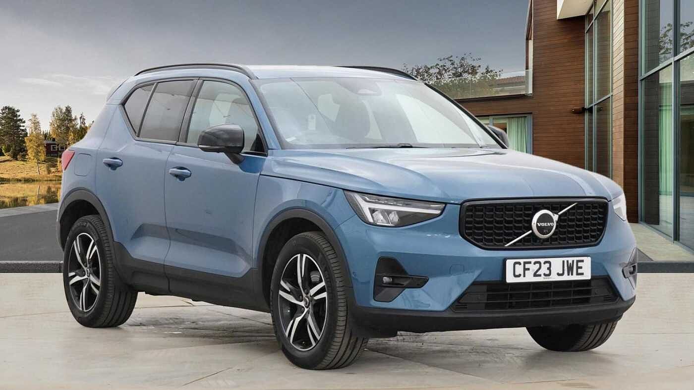 Main listing image - Volvo XC40