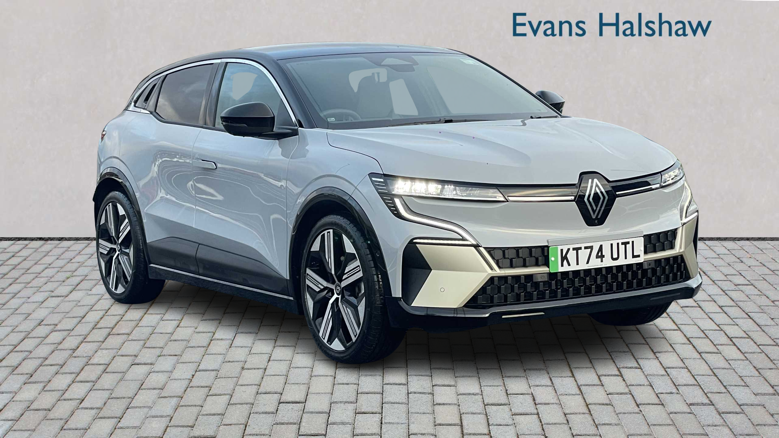 Main listing image - Renault Megane E Tech