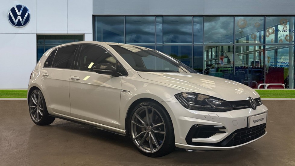 Main listing image - Volkswagen Golf R