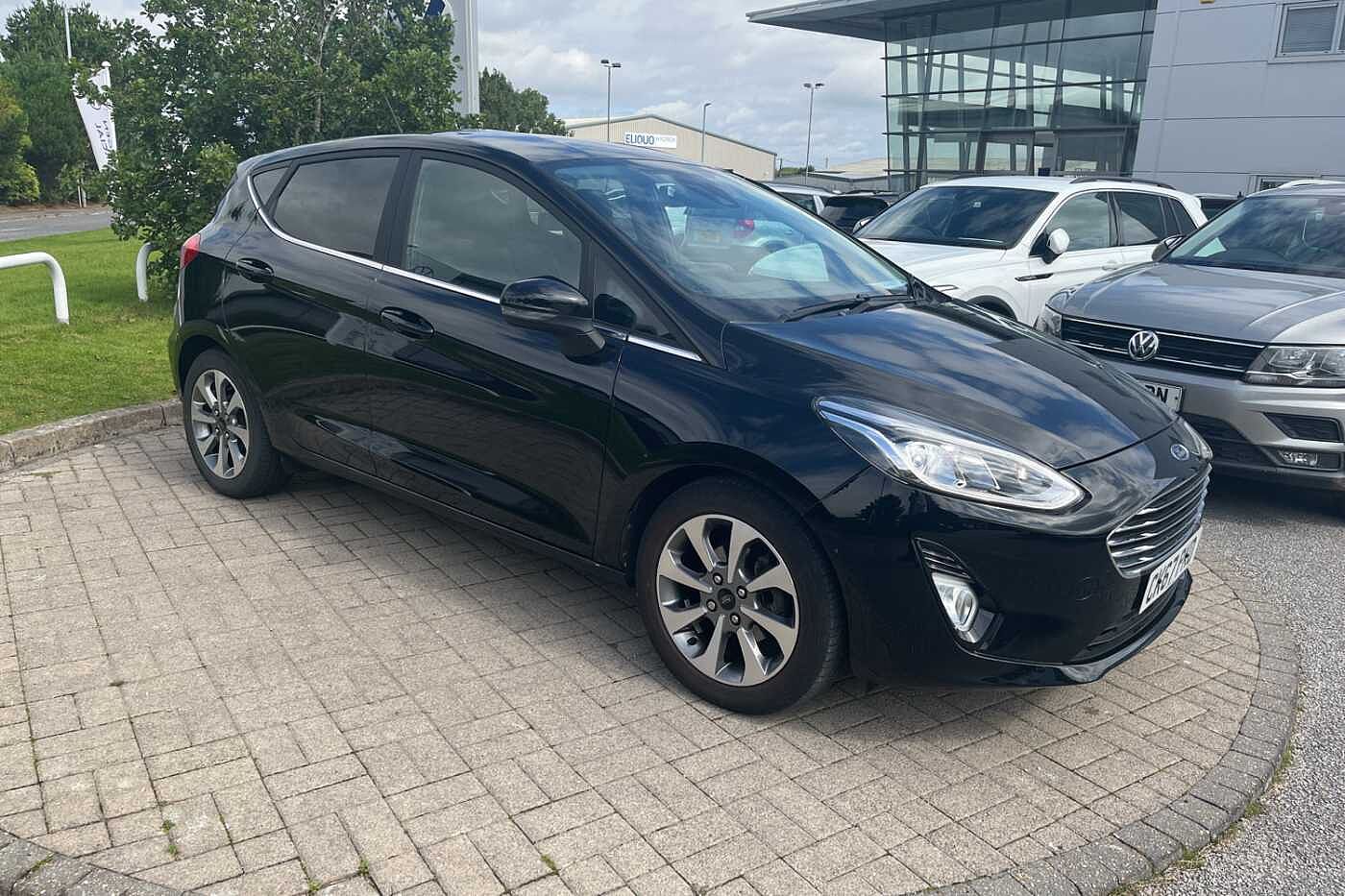 Main listing image - Ford Fiesta