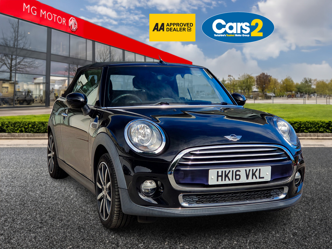 Main listing image - MINI Convertible