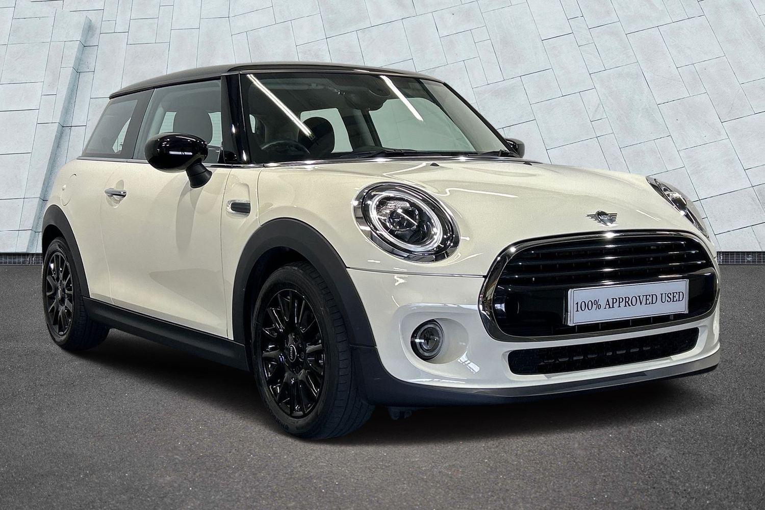 Main listing image - MINI Hatchback