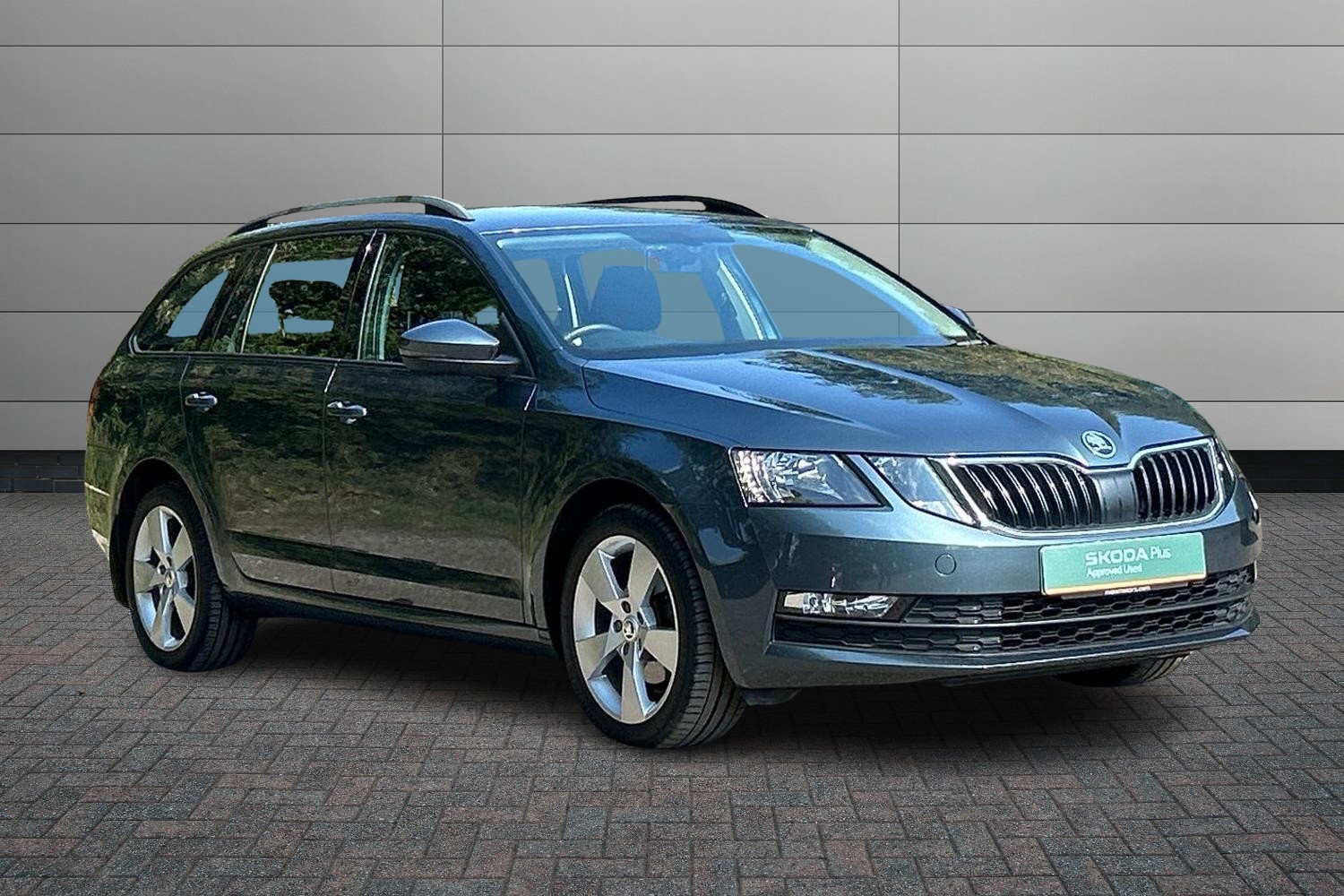 Main listing image - Skoda Octavia Estate