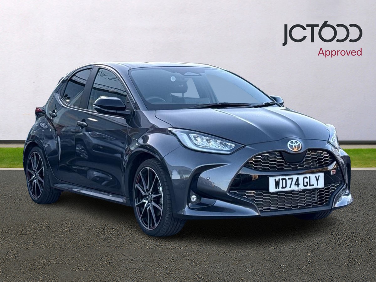 Main listing image - Toyota Yaris