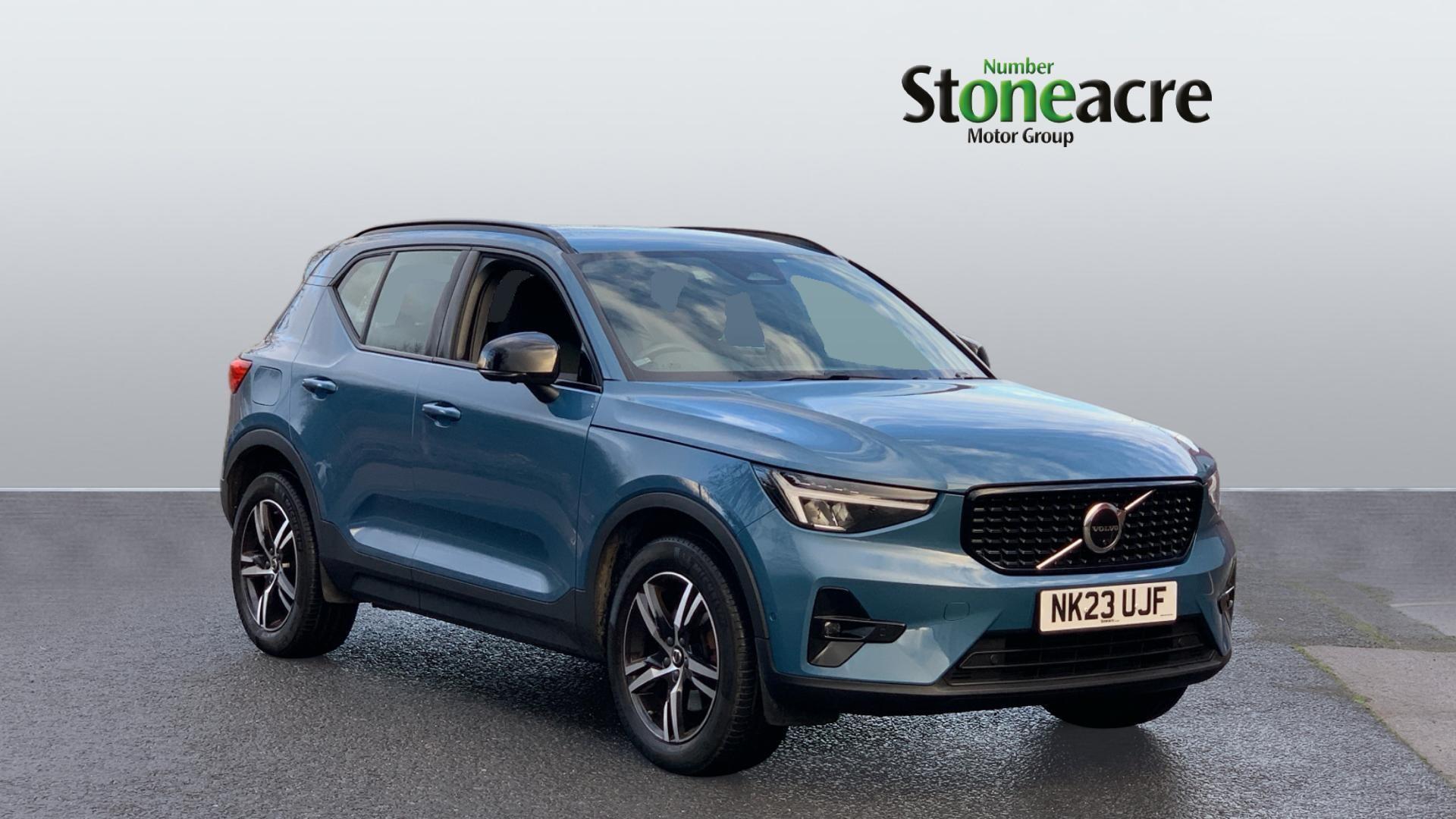 Main listing image - Volvo XC40