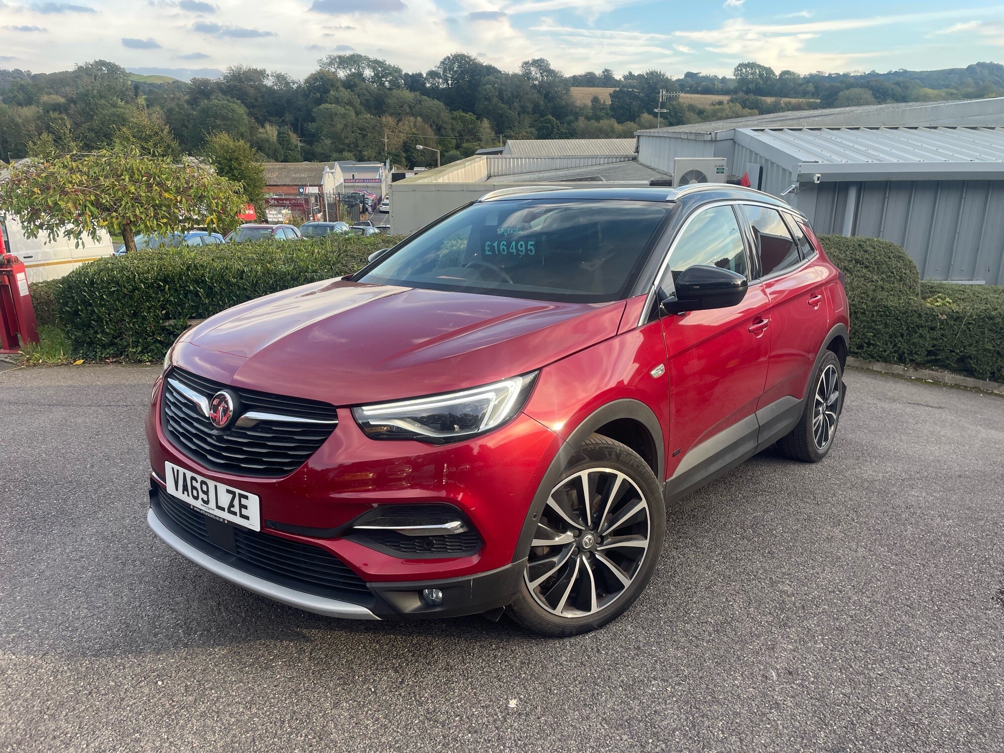 Main listing image - Vauxhall Grandland X