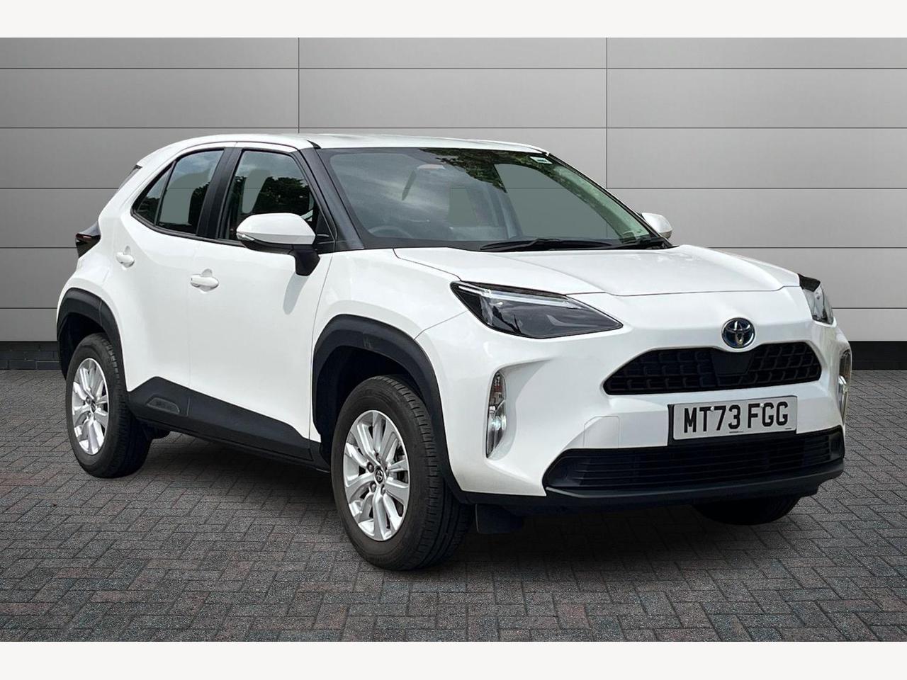 Main listing image - Toyota Yaris Cross