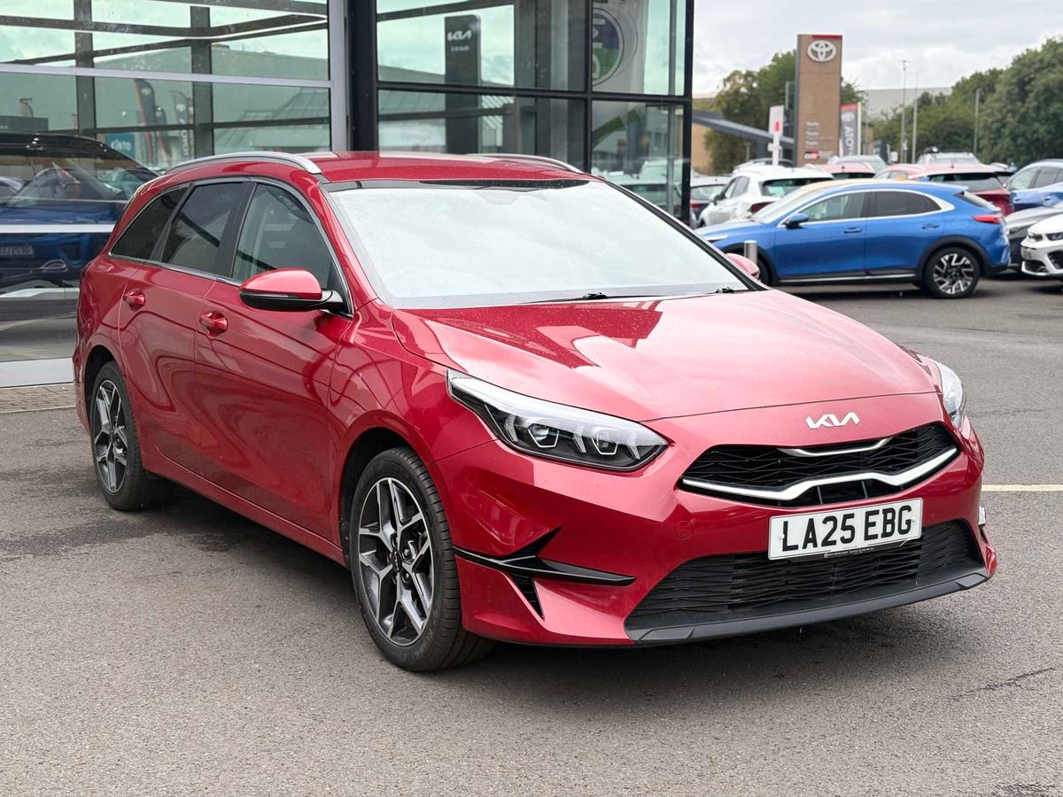 Main listing image - Kia Ceed
