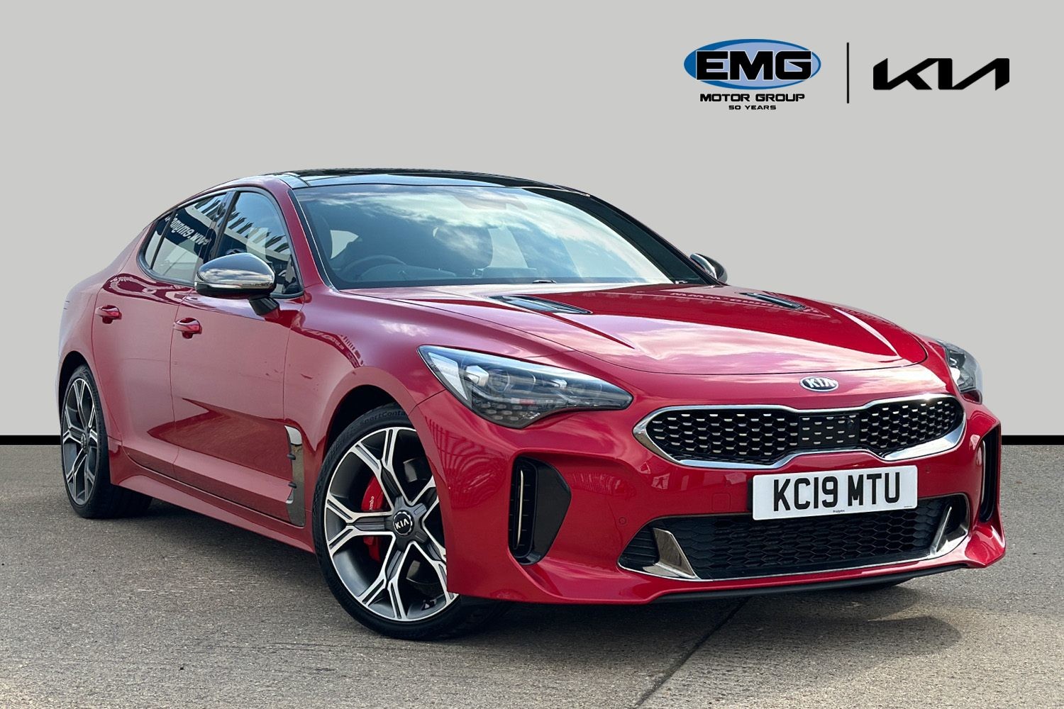 Main listing image - Kia Stinger