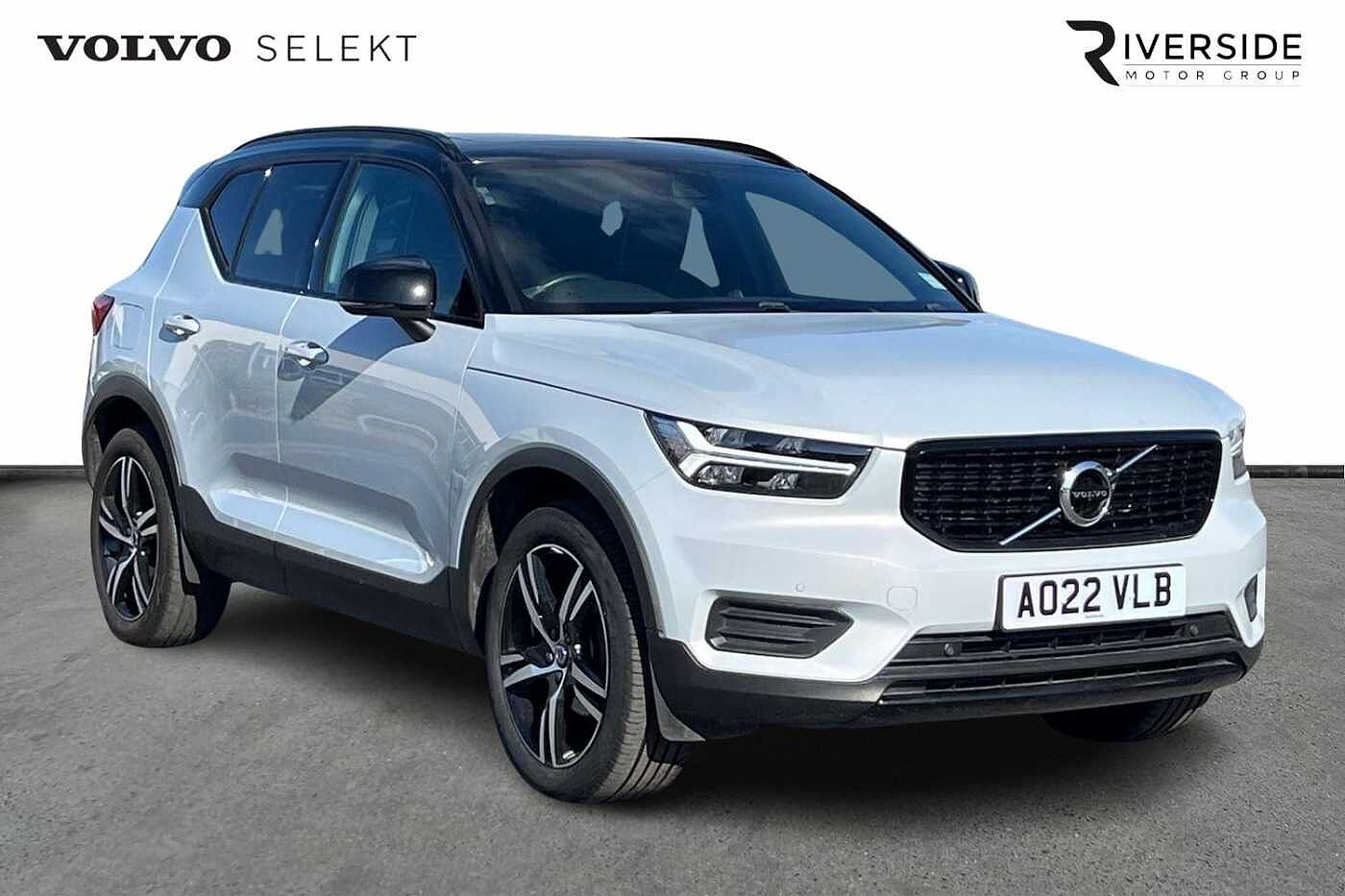 Main listing image - Volvo XC40