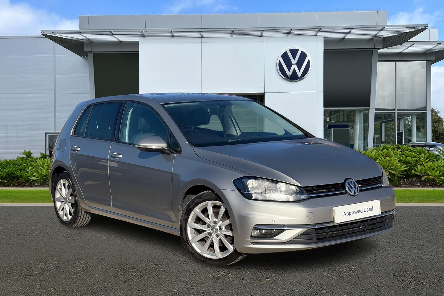 Main listing image - Volkswagen Golf