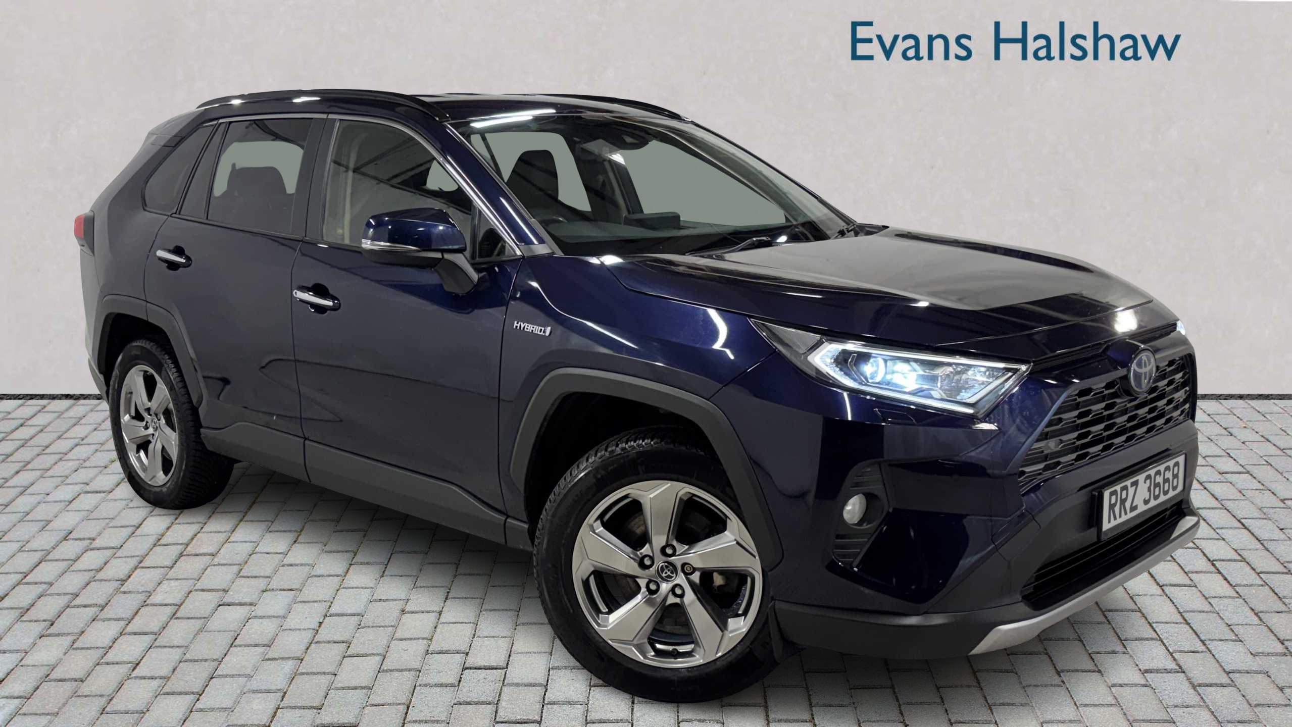 Main listing image - Toyota RAV4