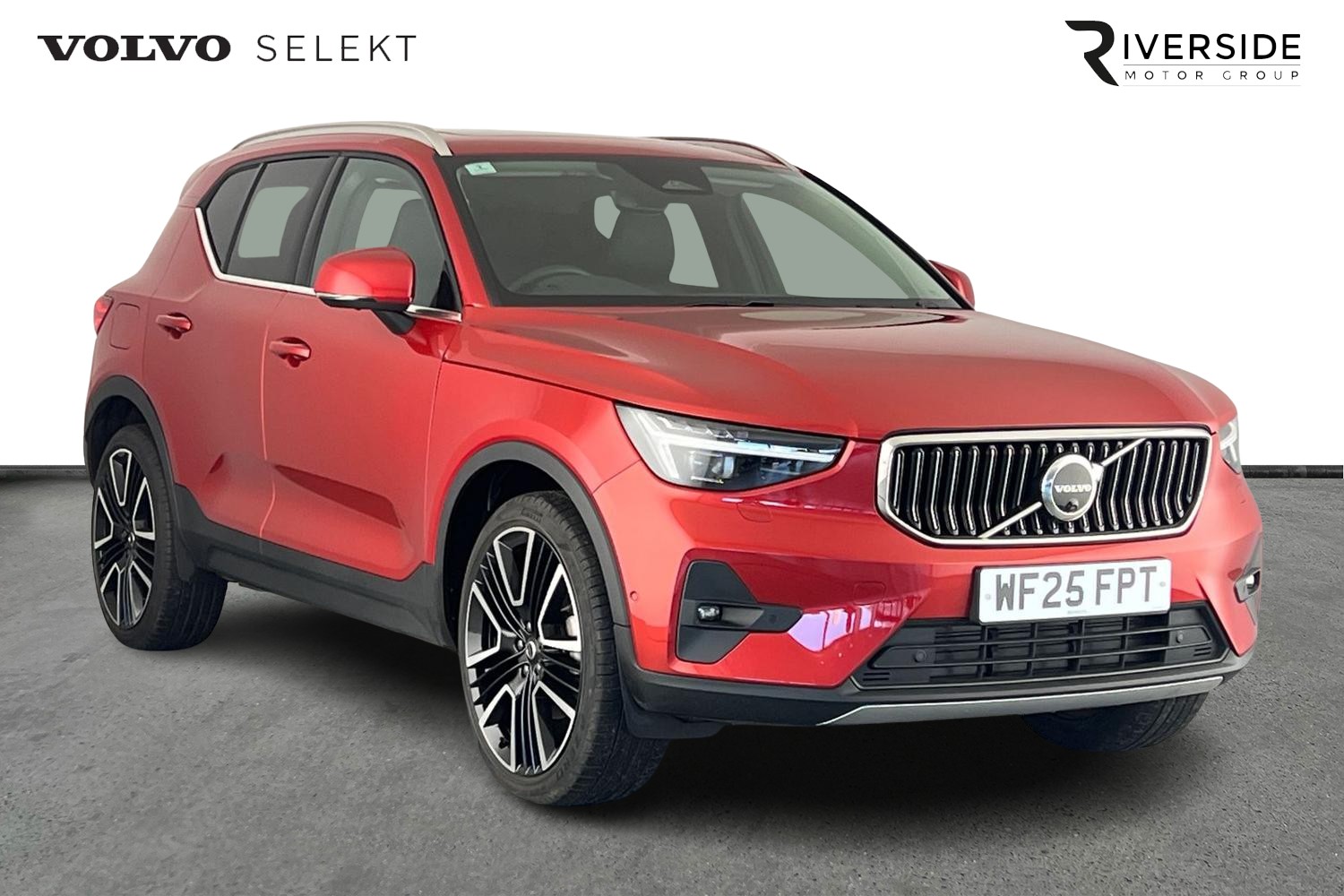 Main listing image - Volvo XC40
