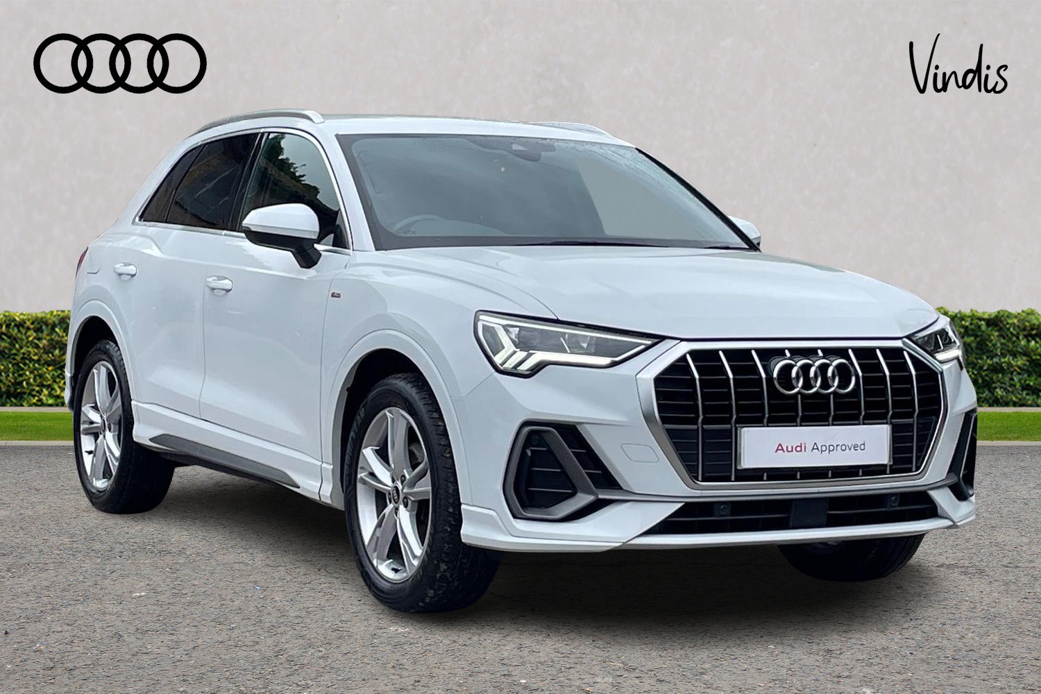 Main listing image - Audi Q3