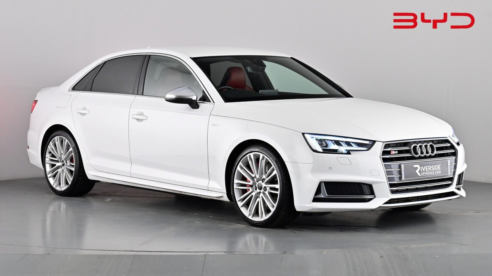 Main listing image - Audi S4