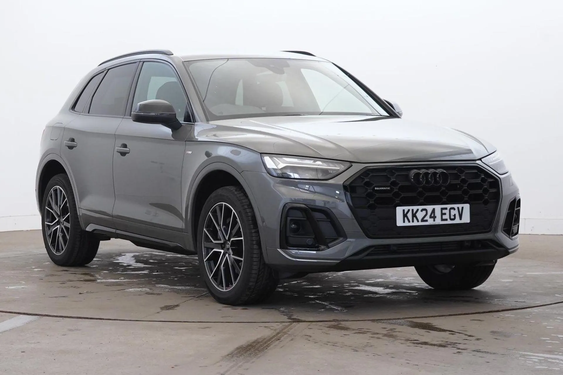 Main listing image - Audi Q5