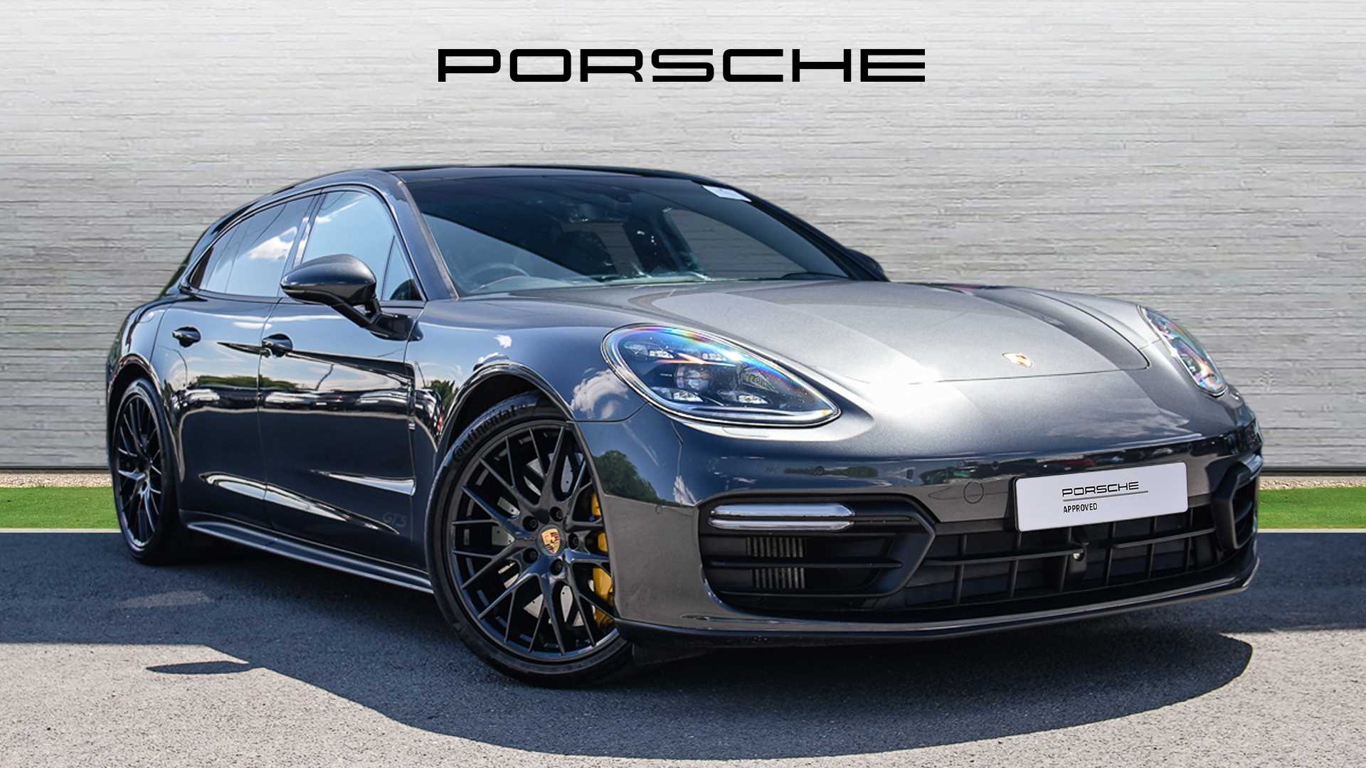 Main listing image - Porsche Panamera Sport Turismo