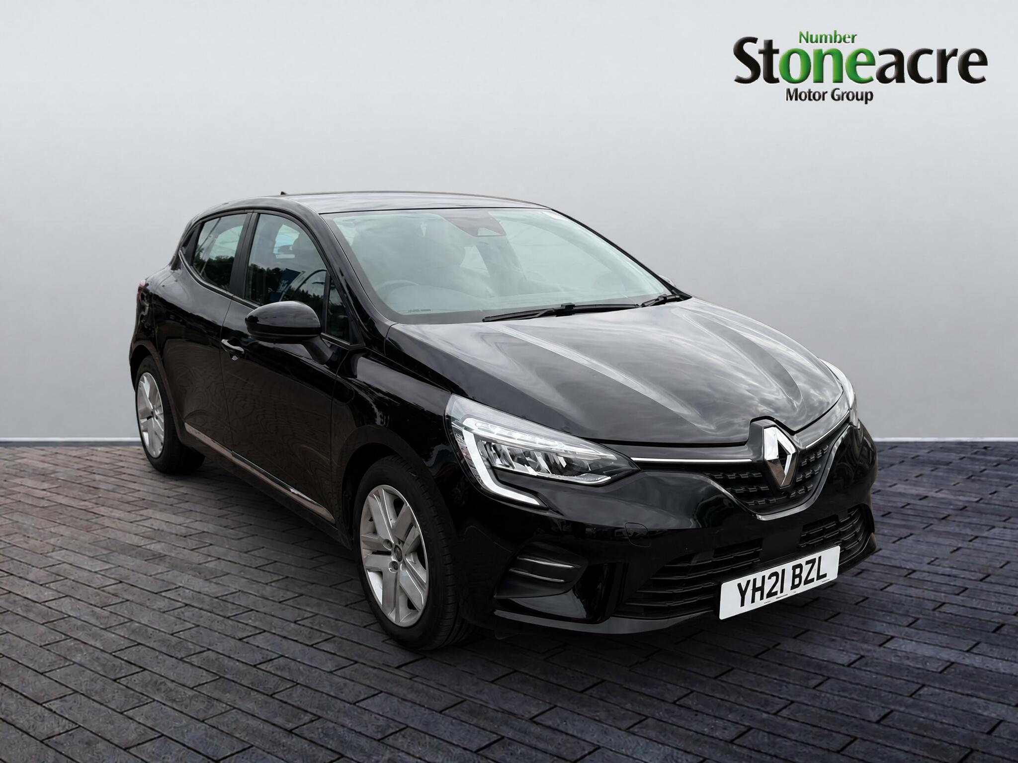 Main listing image - Renault Clio