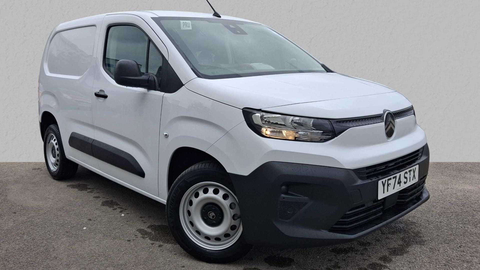 Main listing image - Citroen Berlingo Van