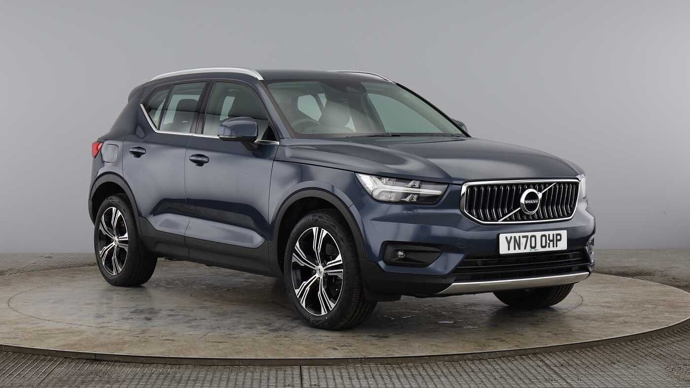 Main listing image - Volvo XC40