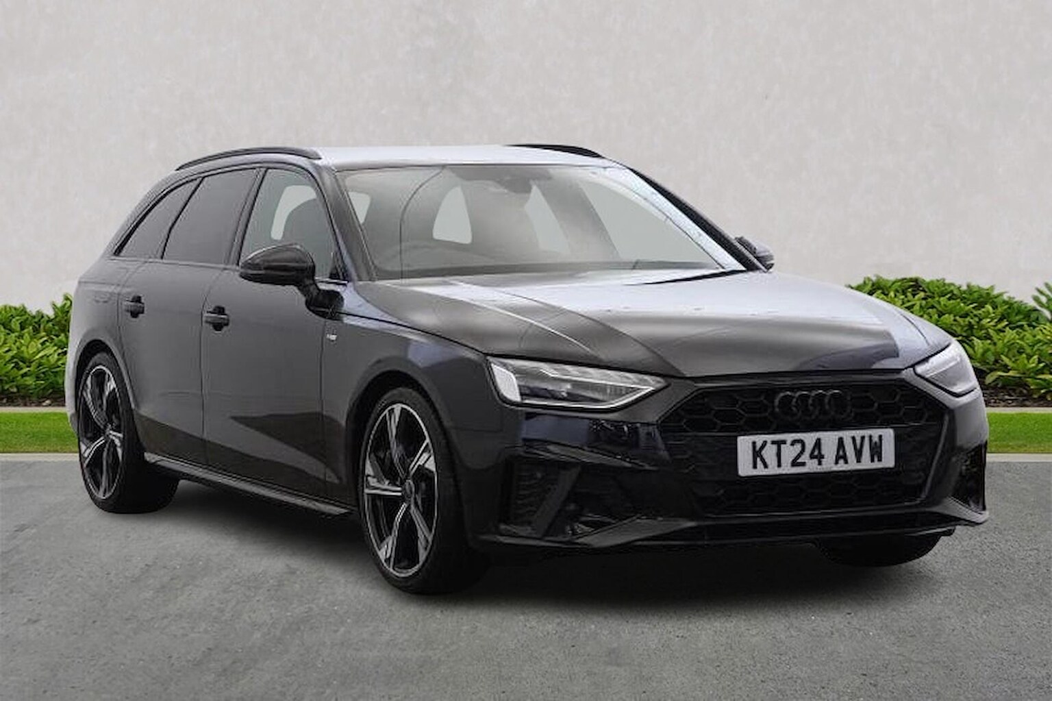 Main listing image - Audi A4 Avant