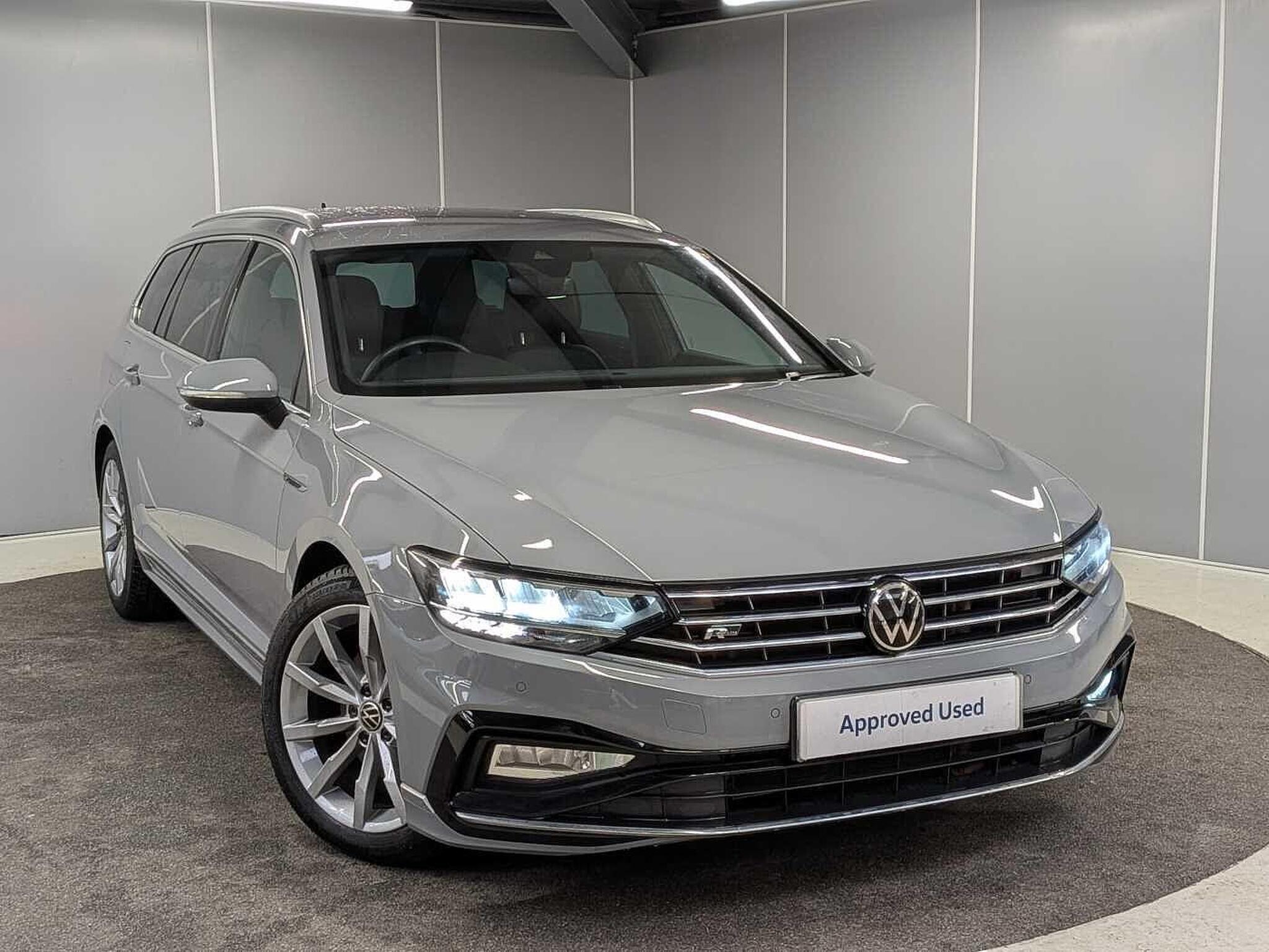Main listing image - Volkswagen Passat Estate