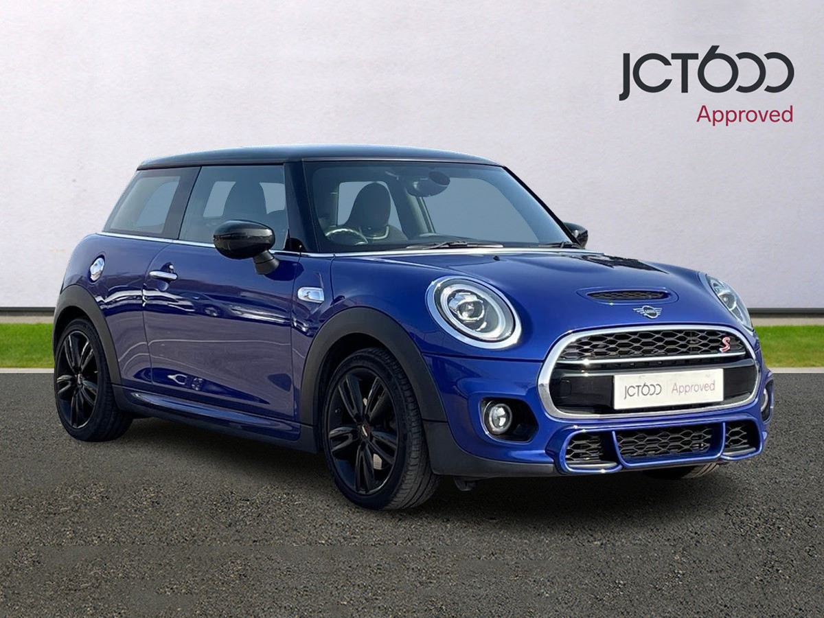 Main listing image - MINI Hatchback