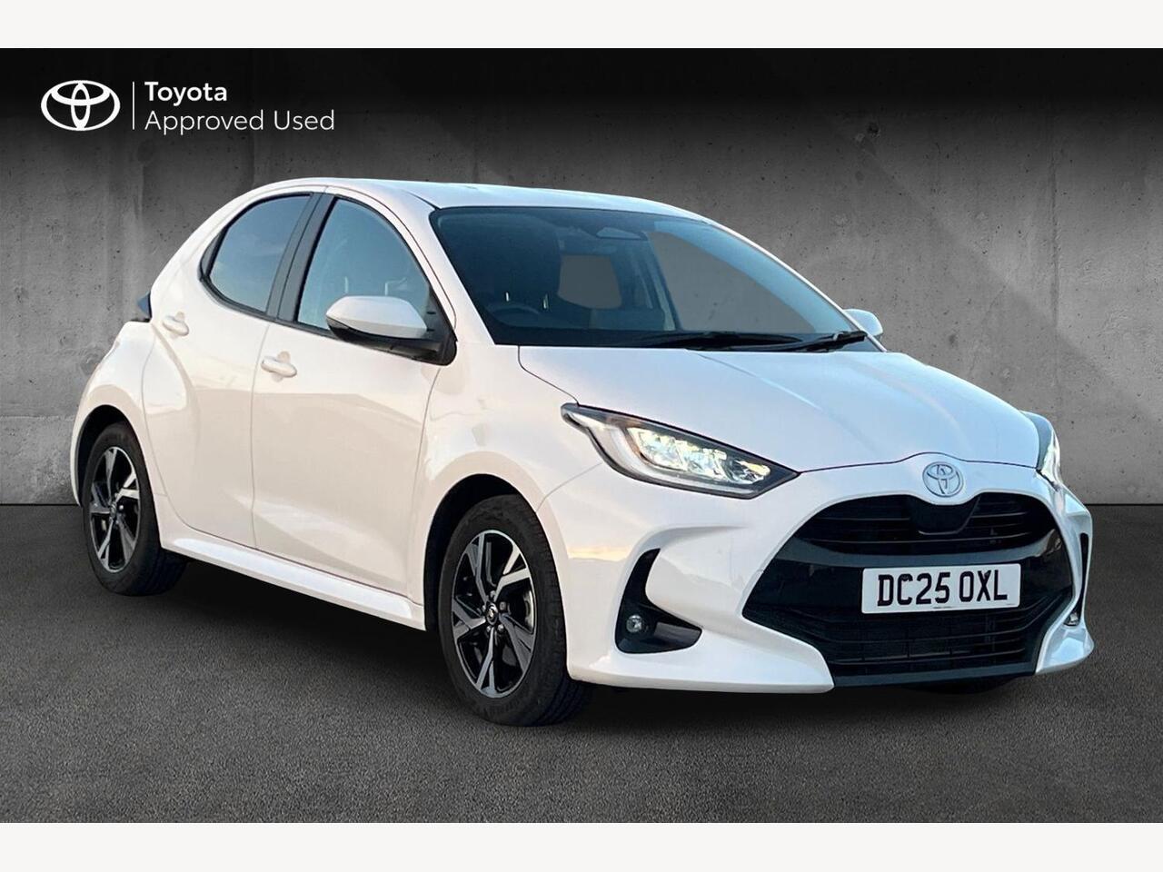 Main listing image - Toyota Yaris