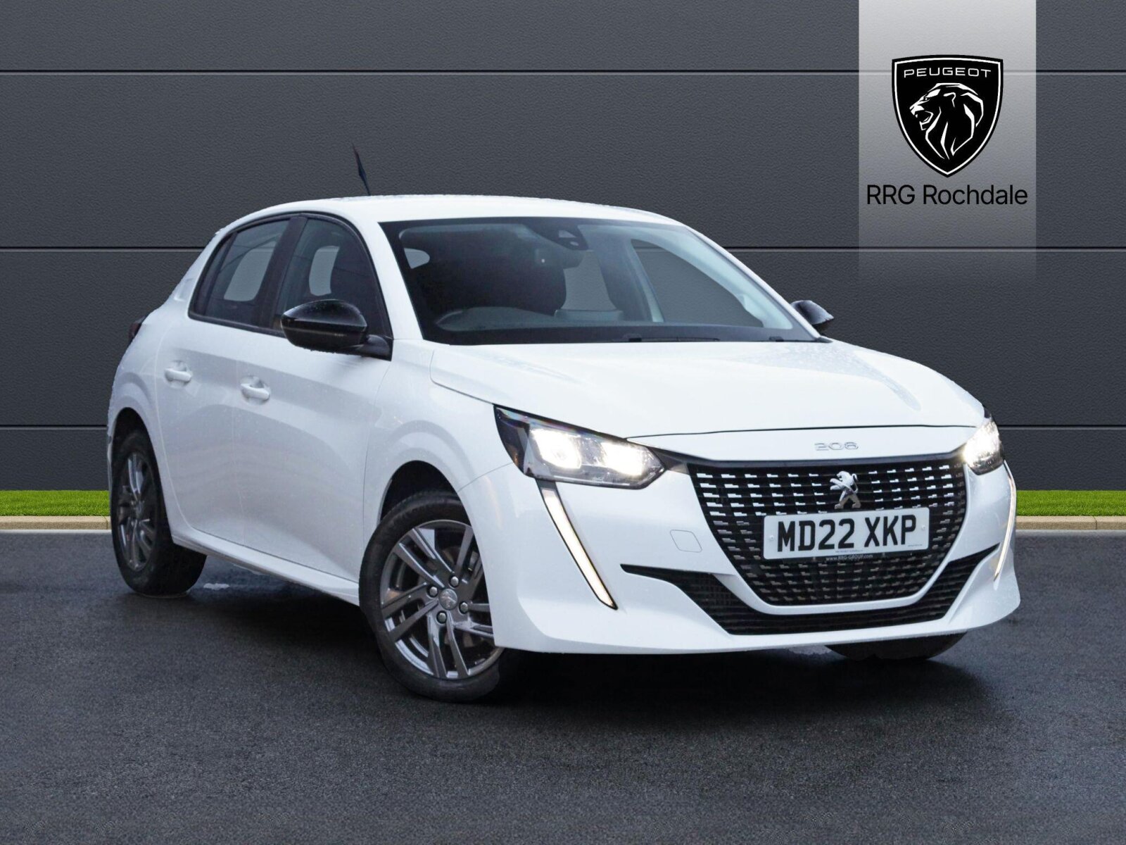 Main listing image - Peugeot 208