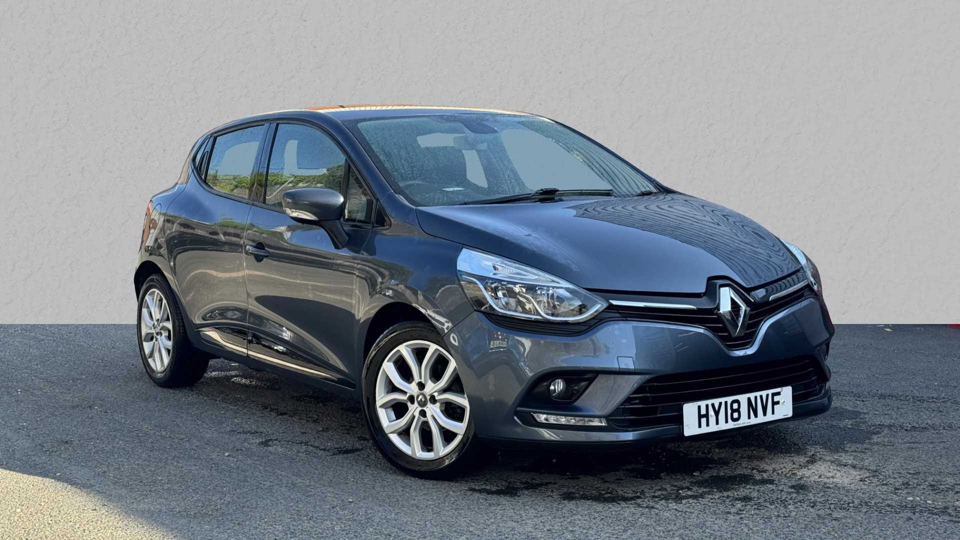 Main listing image - Renault Clio