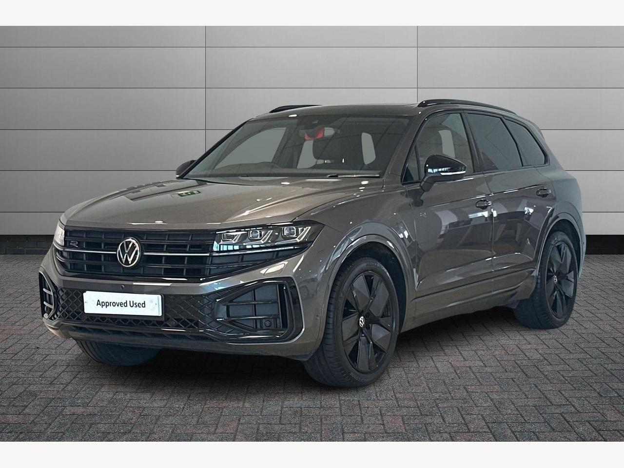 Main listing image - Volkswagen Touareg