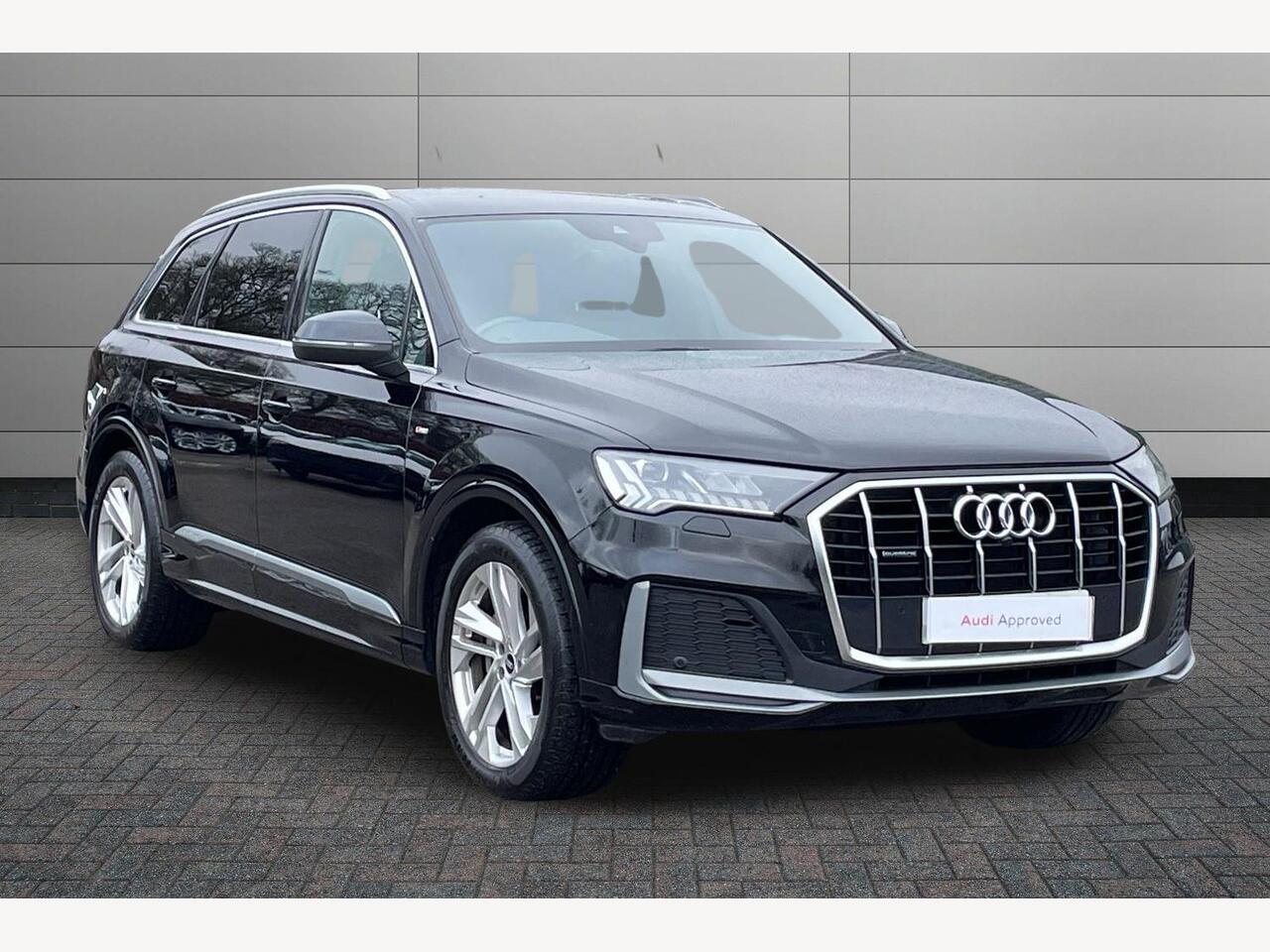 Main listing image - Audi Q7