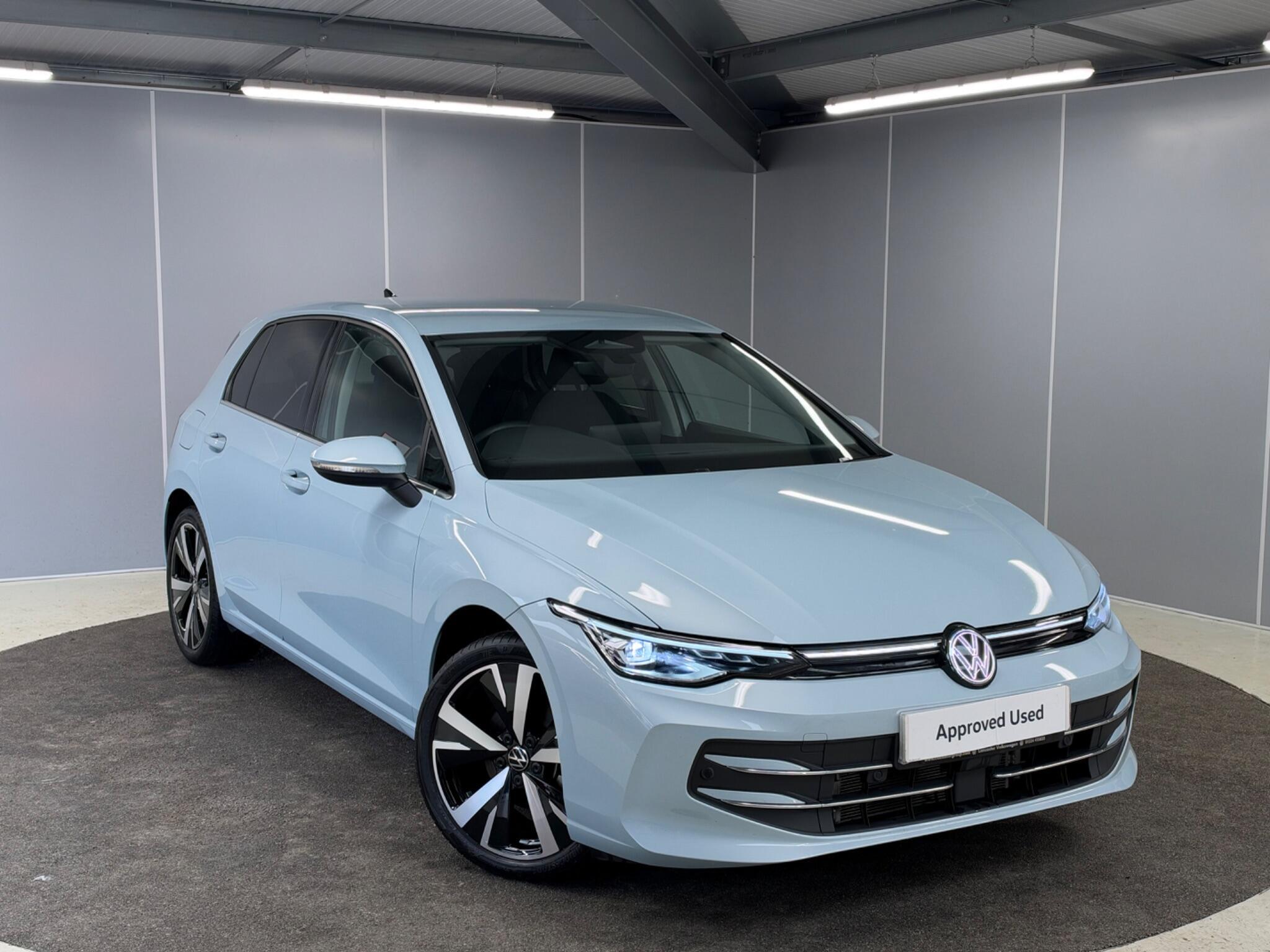 Main listing image - Volkswagen Golf