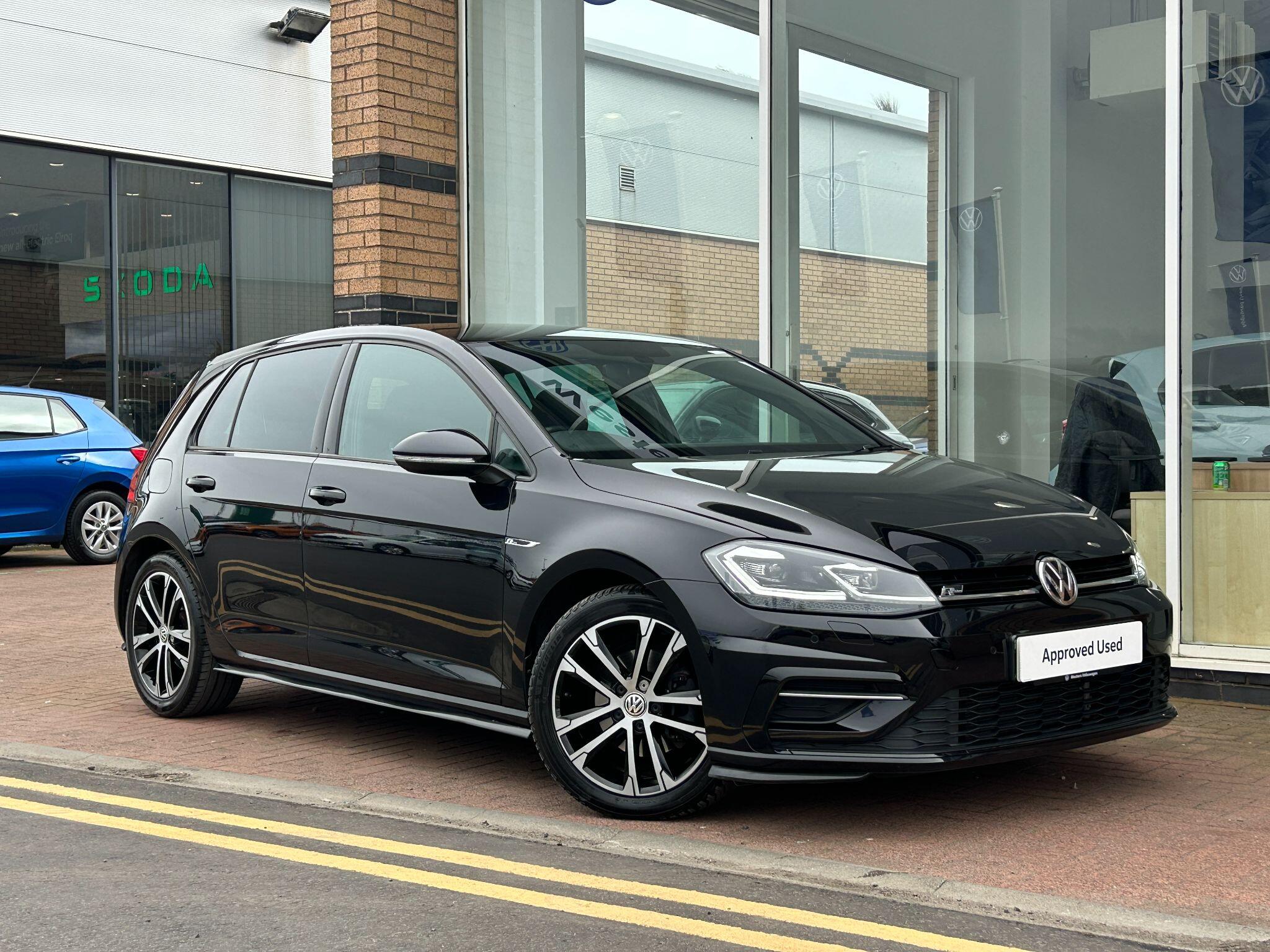 Main listing image - Volkswagen Golf