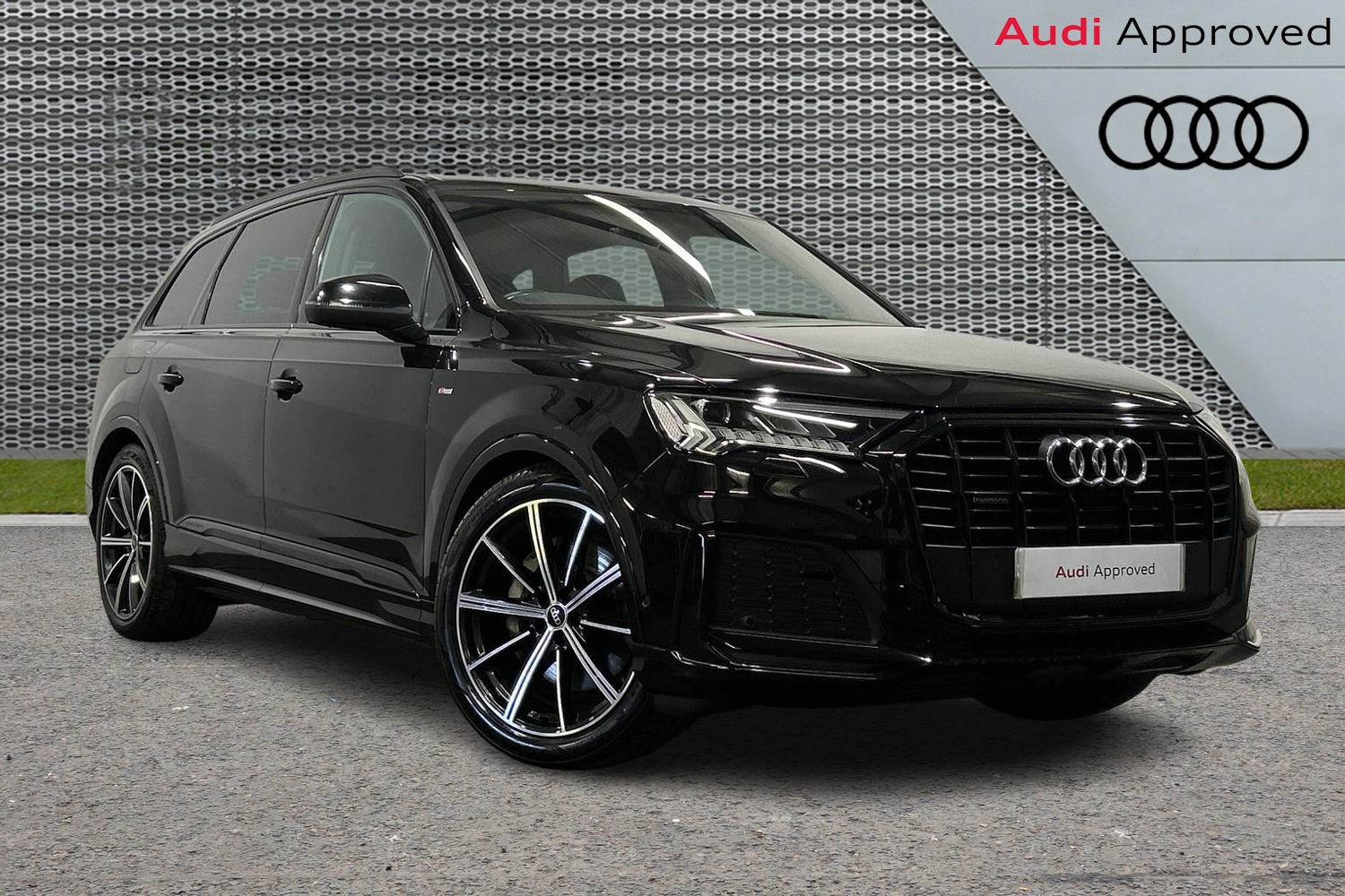 Main listing image - Audi Q7