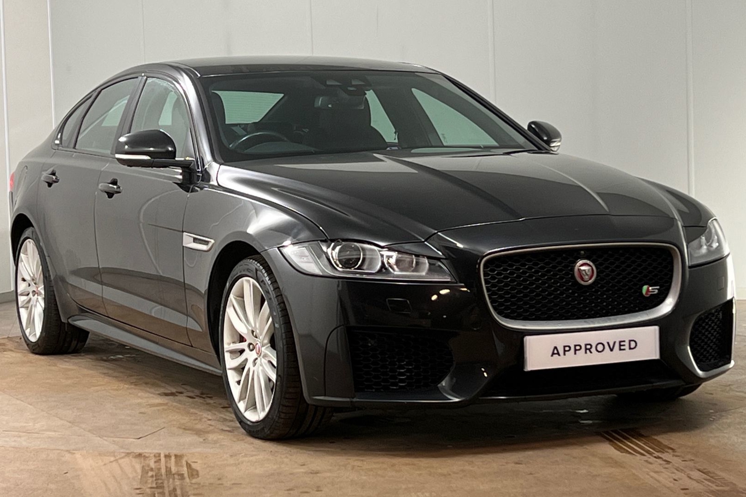 Main listing image - Jaguar XF
