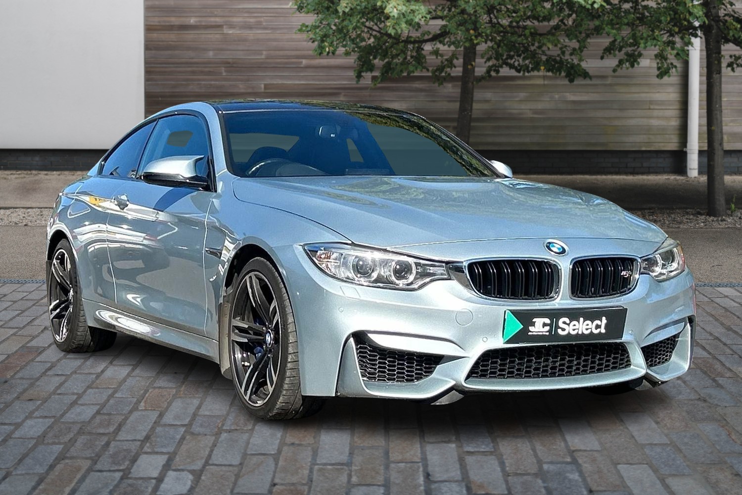 Main listing image - BMW M4