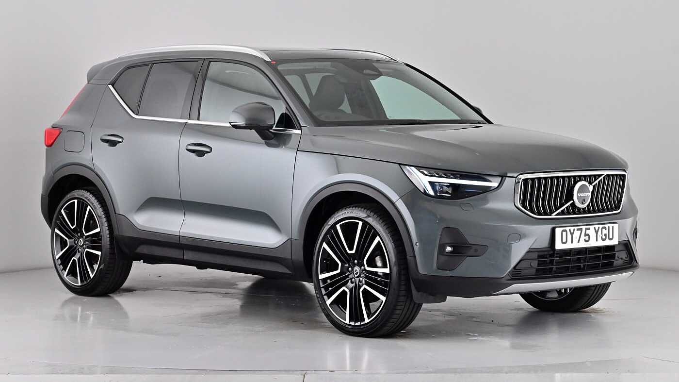 Main listing image - Volvo XC40