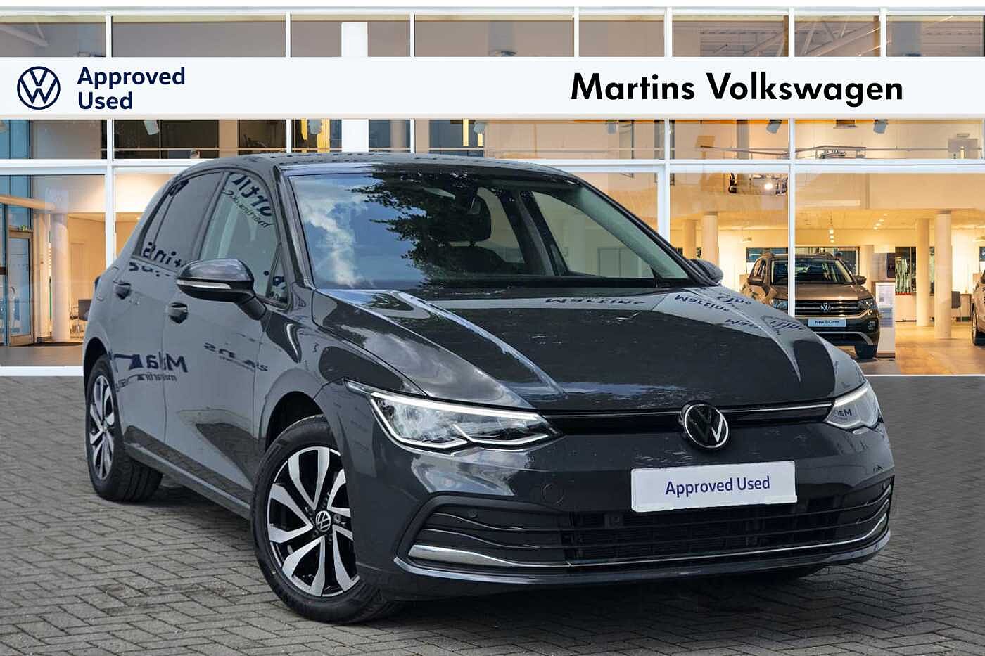 Main listing image - Volkswagen Golf