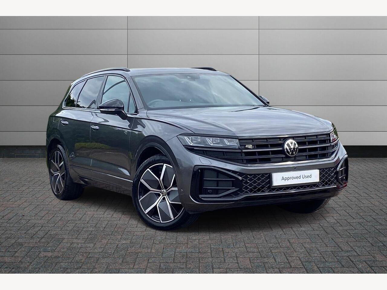 Main listing image - Volkswagen Touareg
